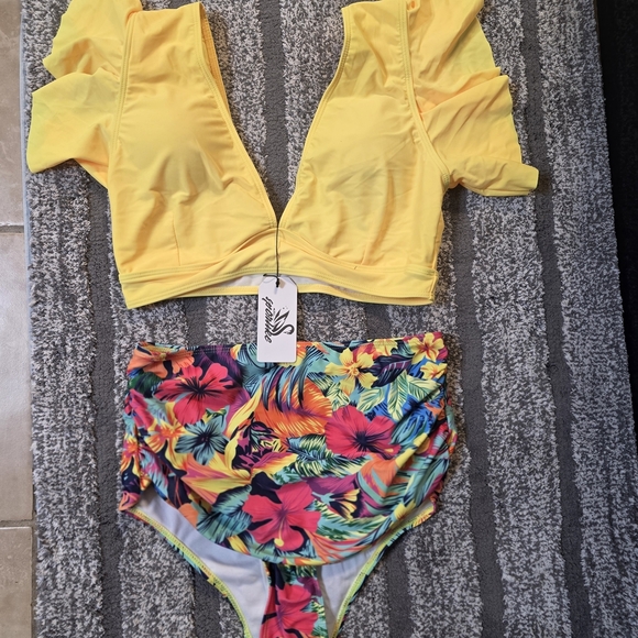 Yellow Floral Bikini Set - Picture 2 of 2
